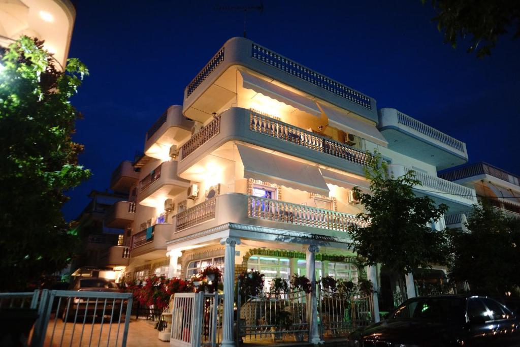 Blue Dream Hotel Olympiakí Aktí المظهر الخارجي الصورة